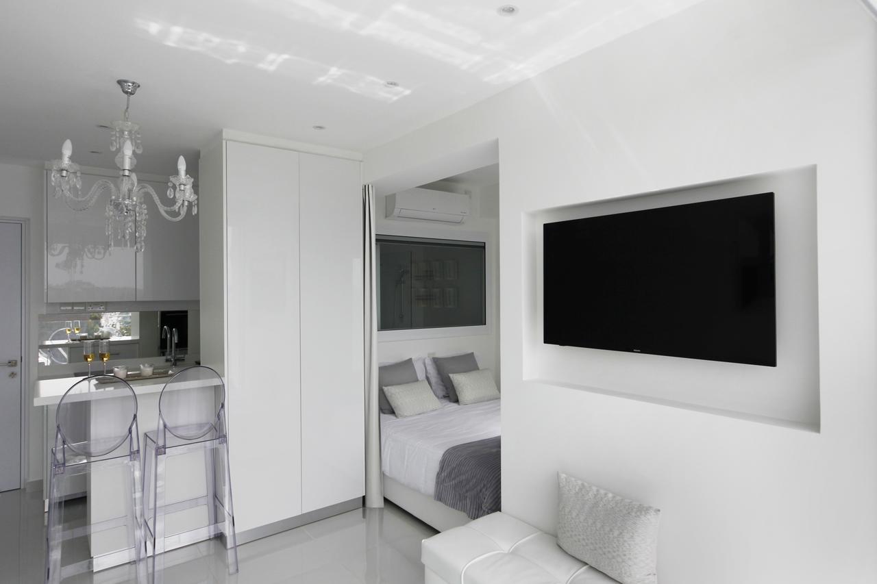 The White Pearl Suite - Beach Front City Centre With Sea View. Limasol Buitenkant foto
